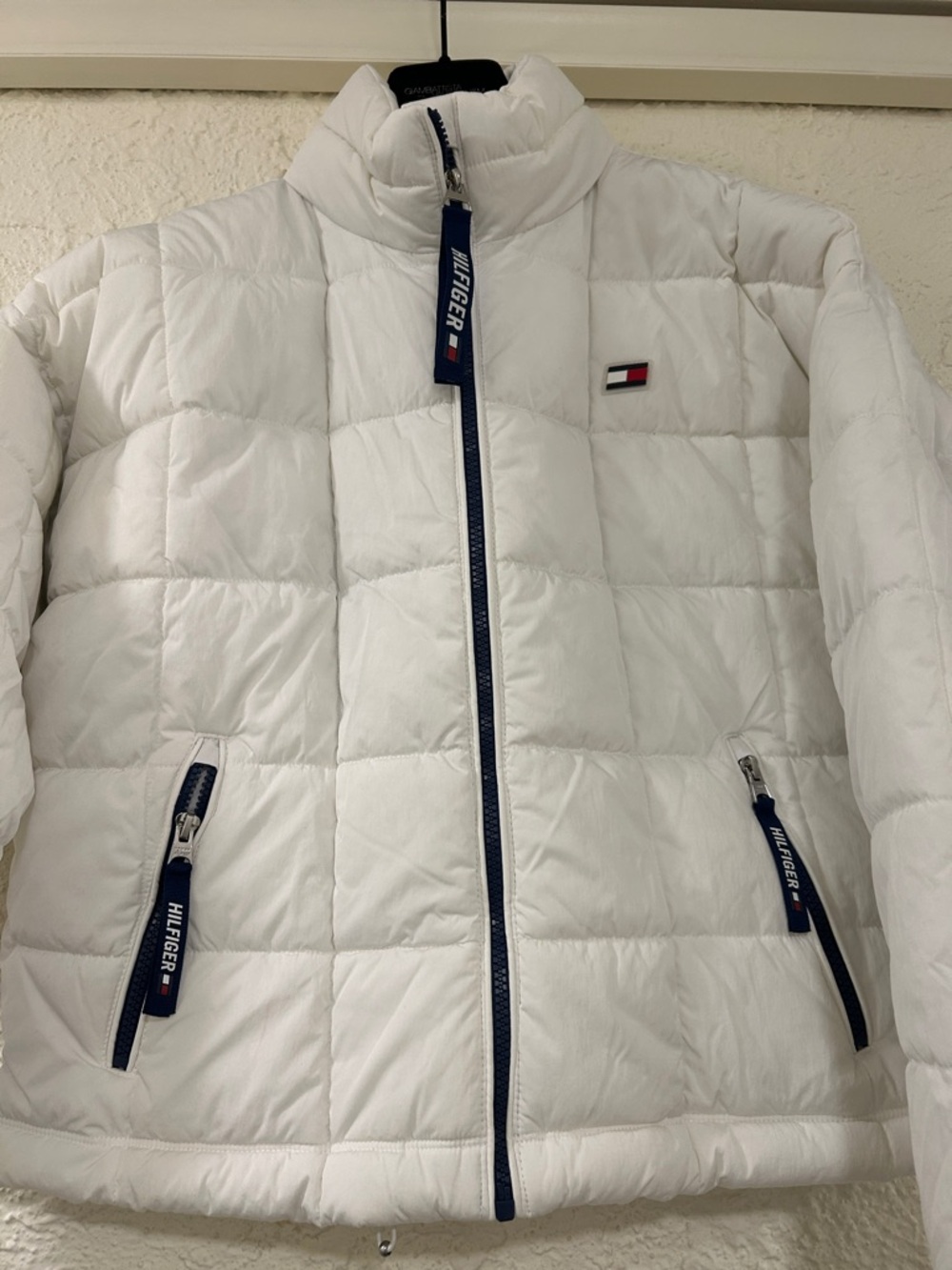 Tommy Hilfiger Women’s White Puffer Jacket BRAND NEW TAG Size Small